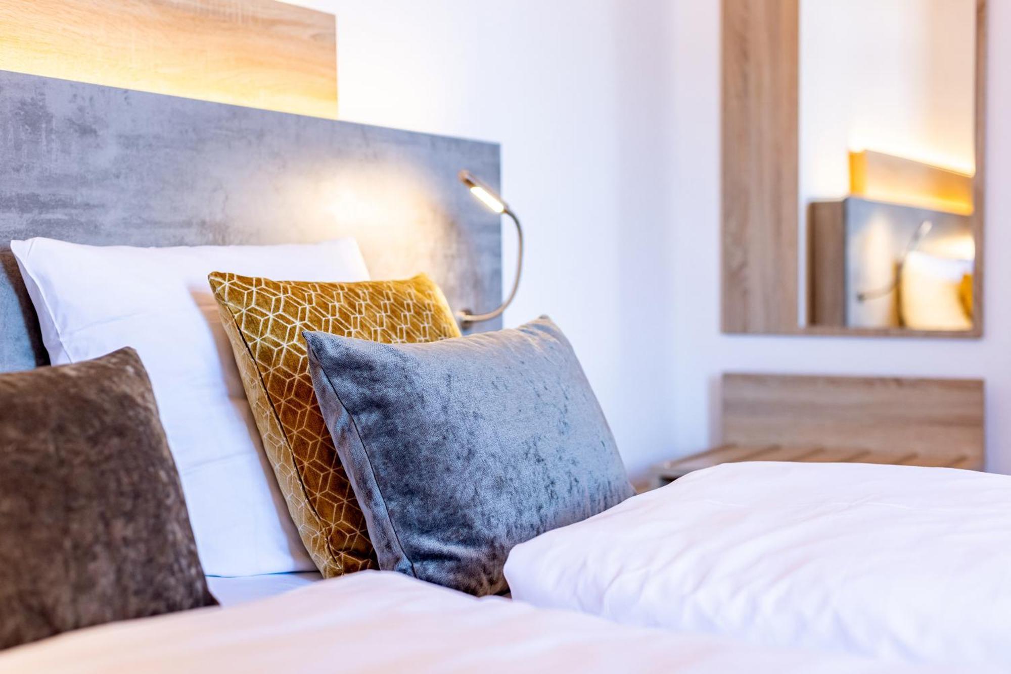 האמלן Hotel Zur Boerse מראה חיצוני תמונה