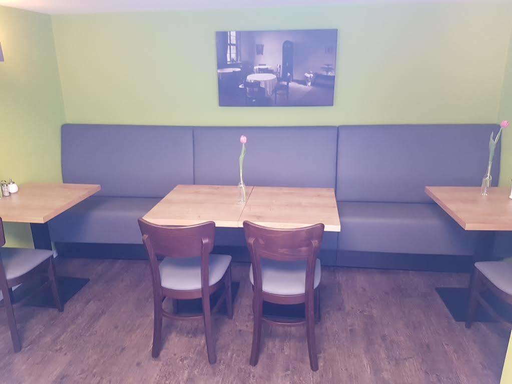 האמלן Hotel Zur Boerse מראה חיצוני תמונה